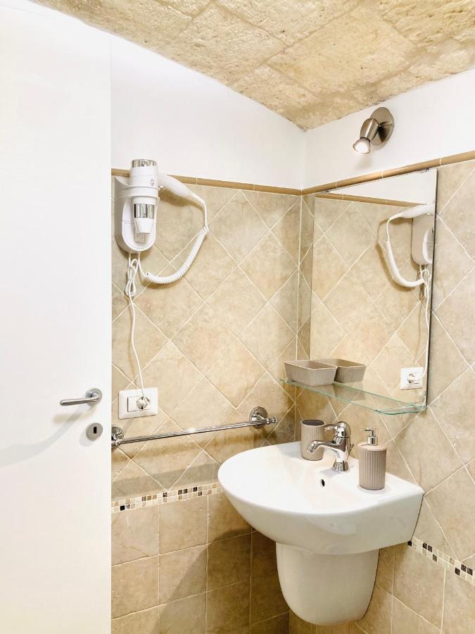 Antigua Historia Apartment Monopoli Bagian luar foto